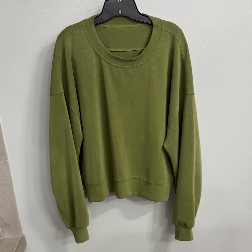 Softstreme Perfectly Oversized Cropped Crew